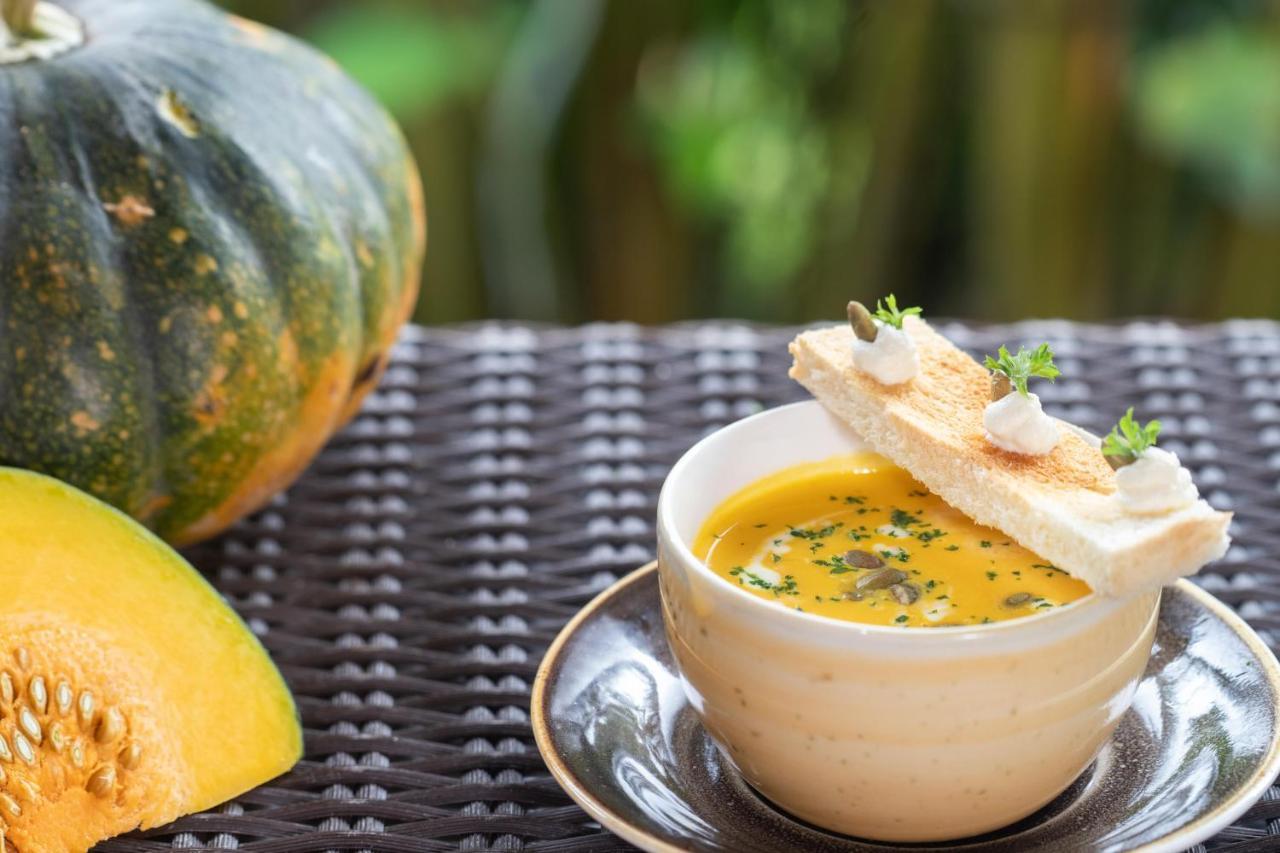 Ubud Nyuh Bali Resort & Spa Exterior foto Pumpkin soup